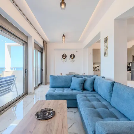 Elmar Bay Villa, Beachfront Luxury Escape With Private Pool Willa Hersonissos (Crete)
