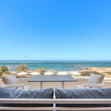 Elmar Bay Villa, Beachfront Luxury Escape With Private Pool Willa *