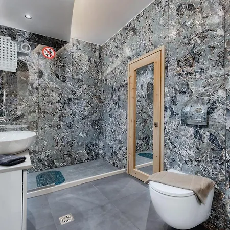 Elmar Bay Villa, Beachfront Luxury Escape With Private Pool Willa Hersonissos (Crete)